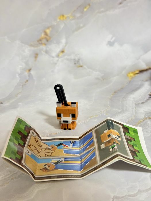 Продам фигурки из Kinder Joy Minecraft
