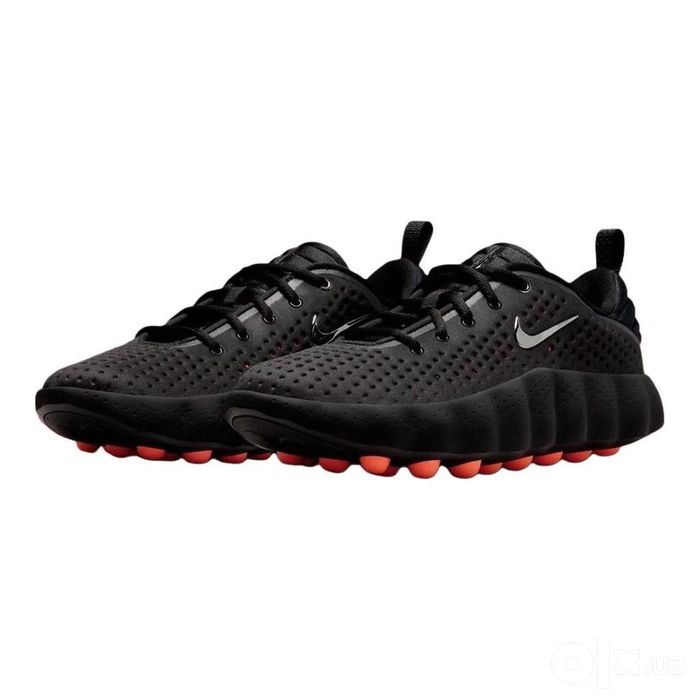 Продам Nike mind 002 чёрного цвета, причина продажы не подошёл размер