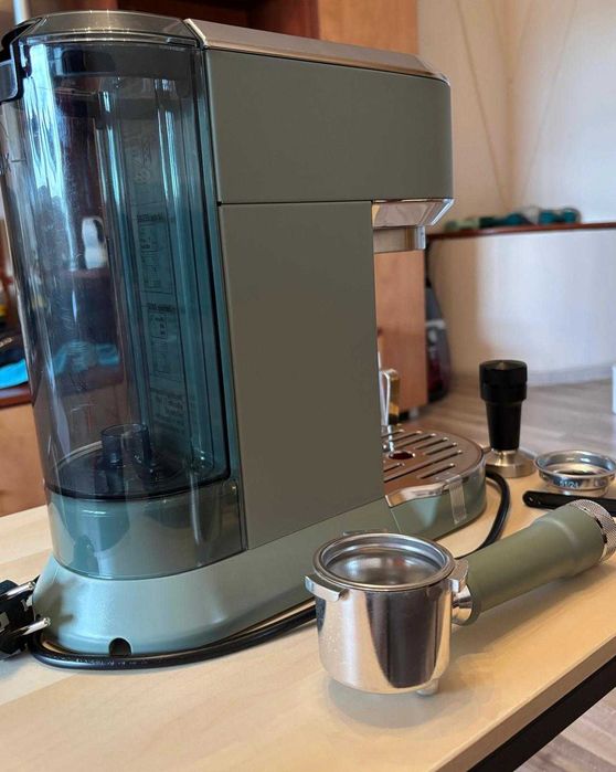 Espressor manual De’Longhi Dedica Duo EC890.GR