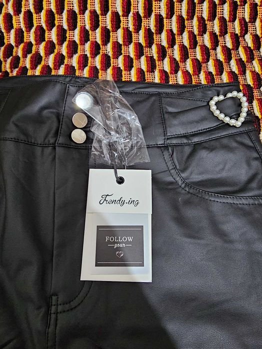 Colanti din imitatie de piele