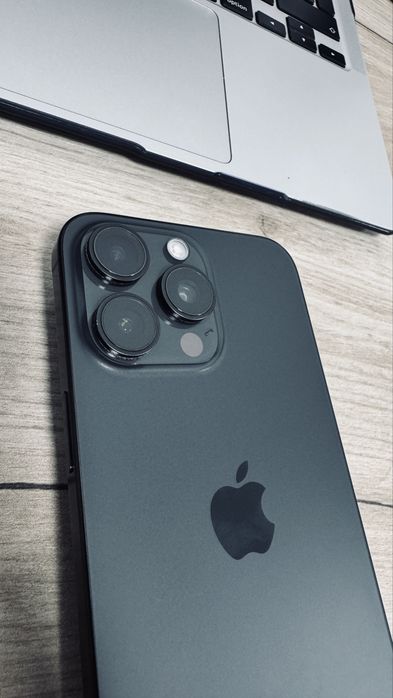 IPhone 15 Pro Max 256 Sim / eSim