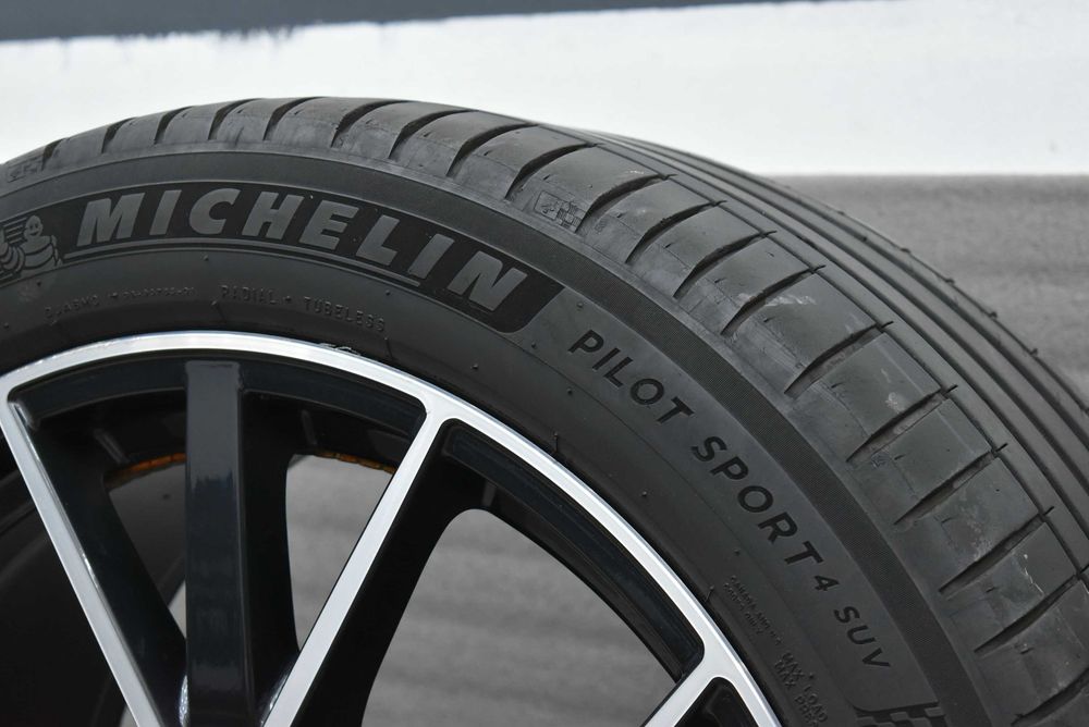 Гуми 295/40/22 Michelin