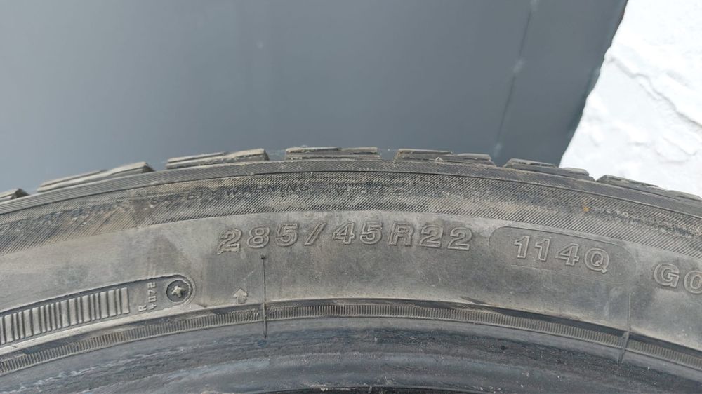 ЗИМНИЙ РЕЗИНЫ 285/45 R22 !