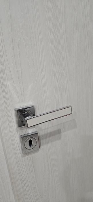 Интериорни врати