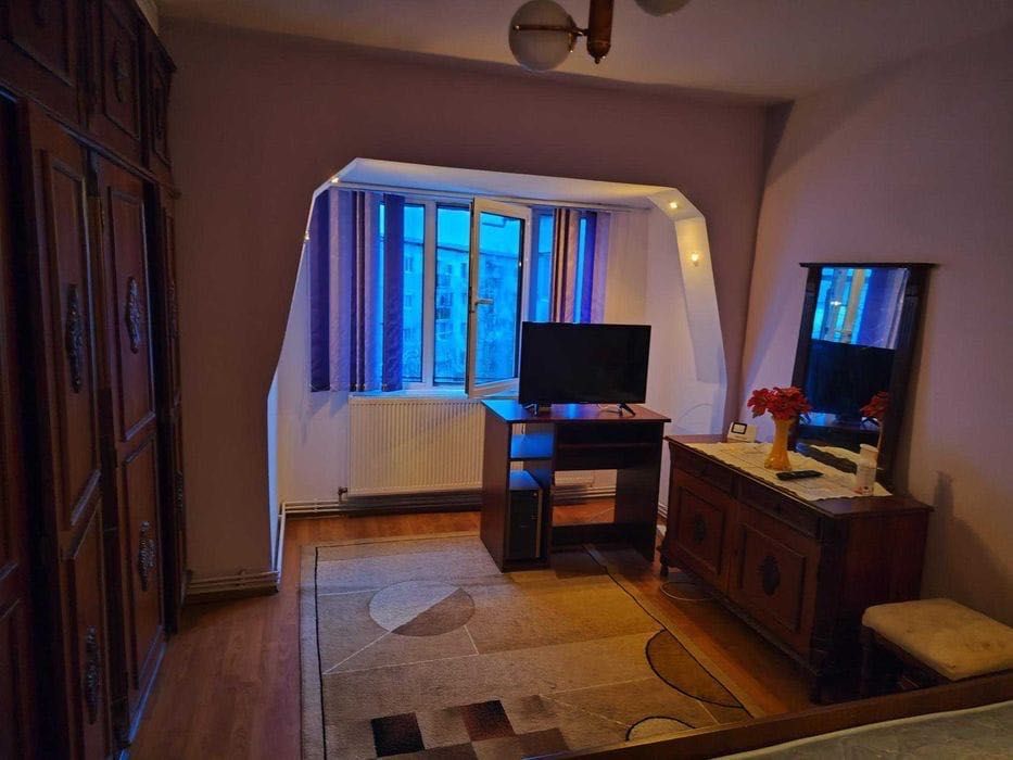 Inchiriez apartament 2 camere