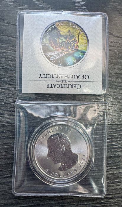 Продавам цветни сребърни инвестиционни монети от САЩ и Канада