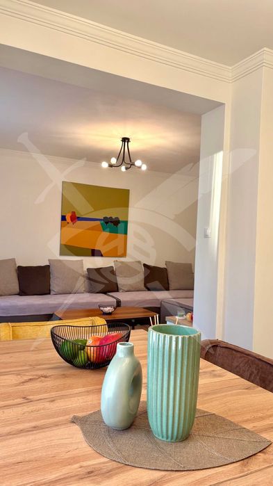 Продава се Тристаен апартамент в Пловдив, Каменица 1 - 110 кв.м за 3014 €/кв.м - Снимка #1