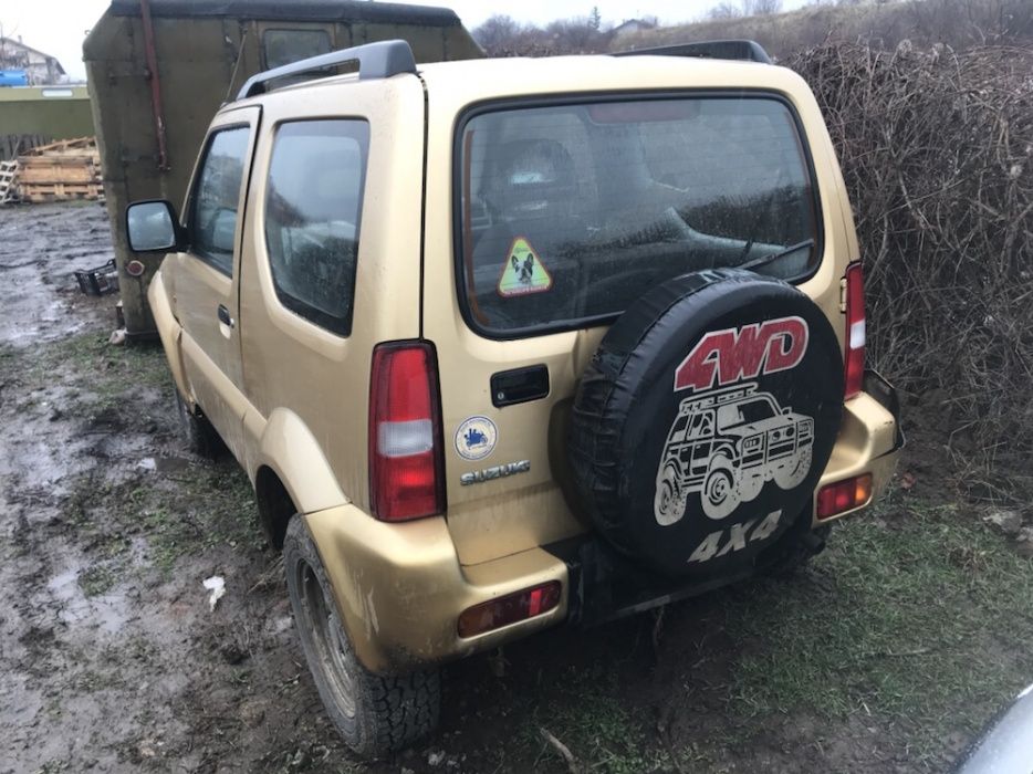 НА ЧАСТИ! Suzuki Jimny 1.3i , 86 кс. 4x4 2001 г. Сузуки Джимни 1.3i