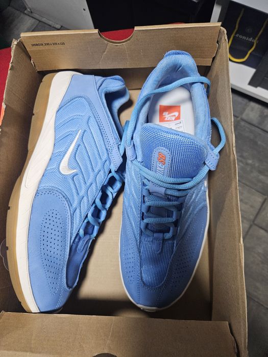 Adidasi Nike noi masura 45