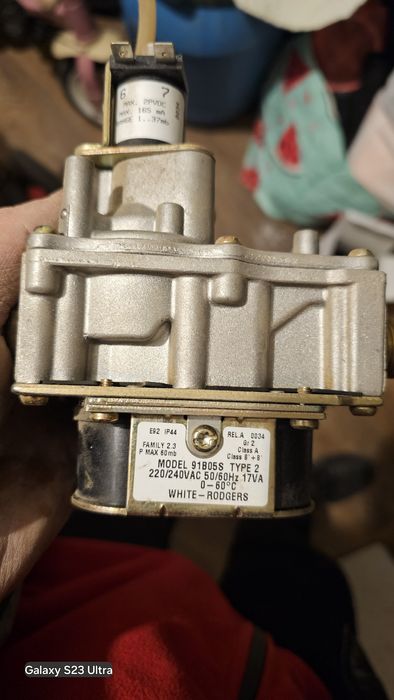 Vând  Centrala  Milenium