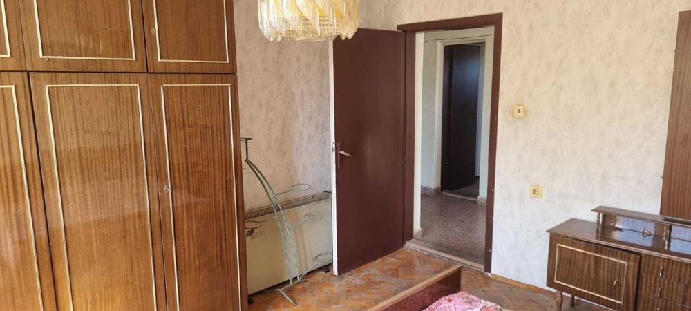 Продава се Тристаен апартамент в Разград, Житница - 110 кв.м за 1159 €/кв.м - Снимка #4