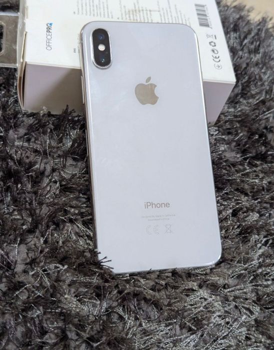 iPhone X 256 gb  90%
