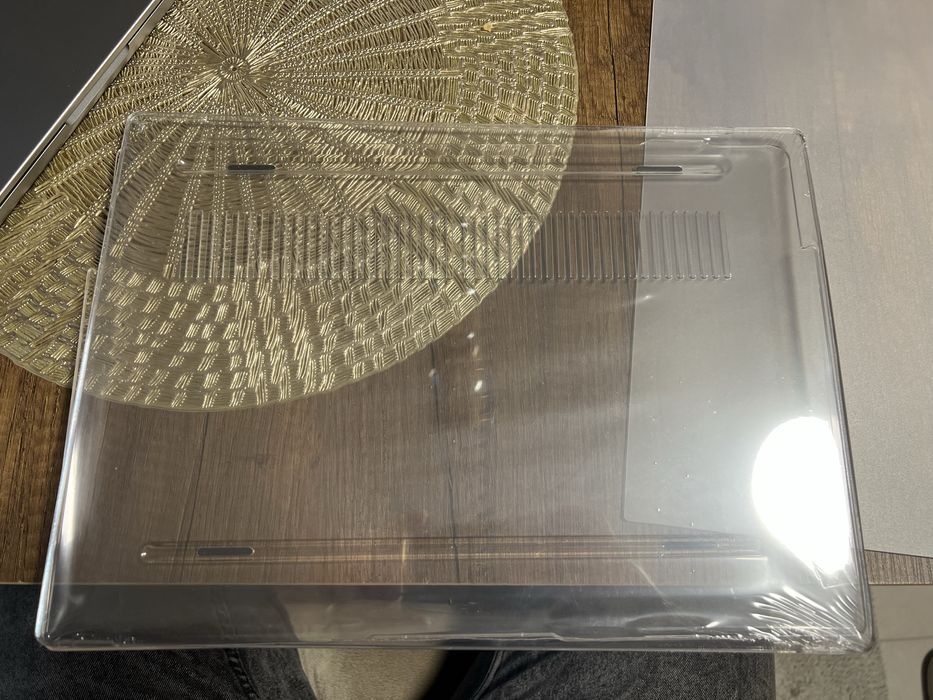 Кейс за Macbook Pro 16 инча