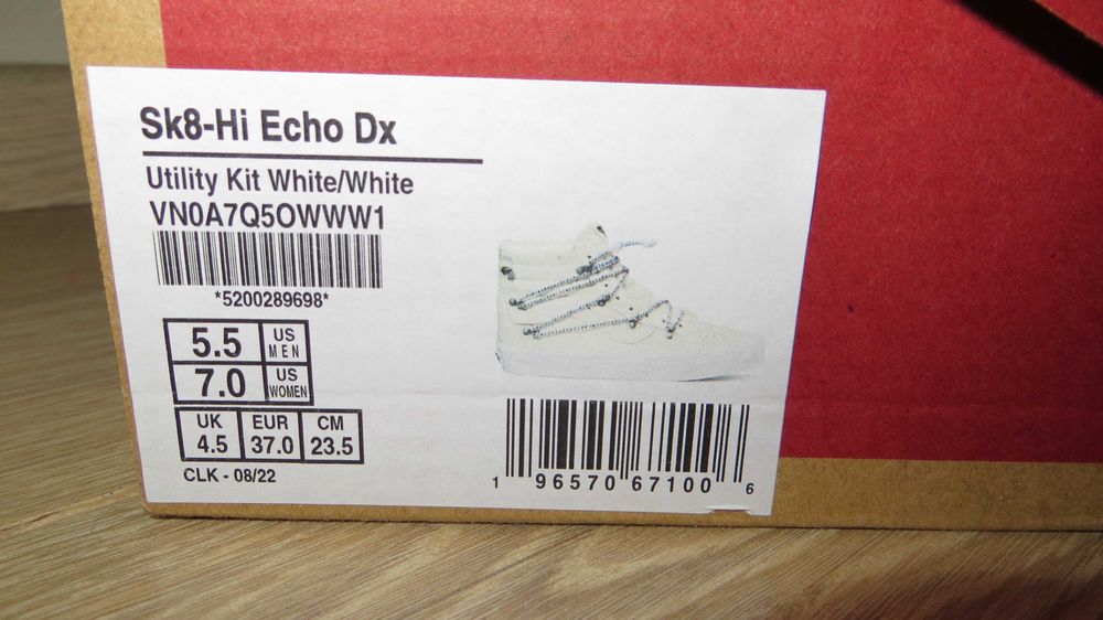 Отлични кожени кецове VANS  37н.