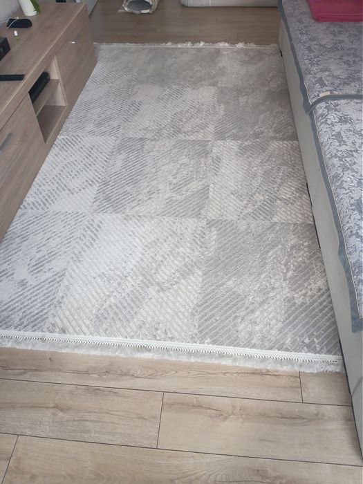 Продам недорого ковер