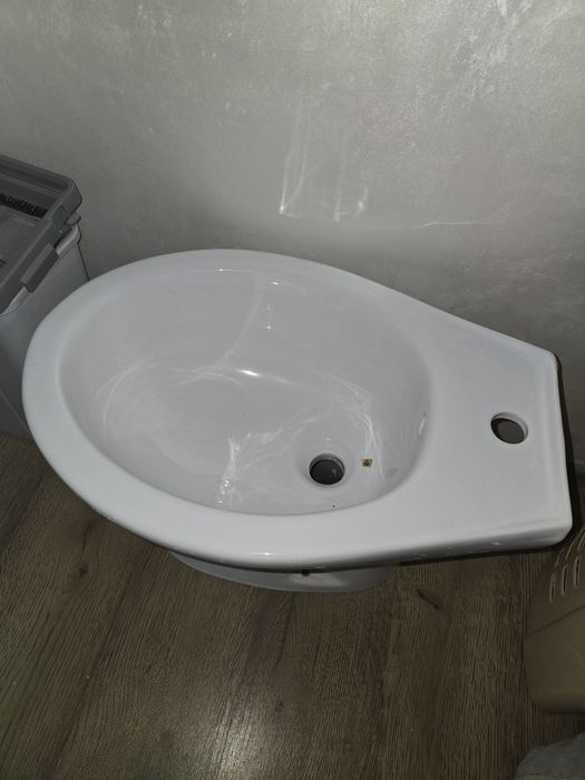 Продам биде унитаз