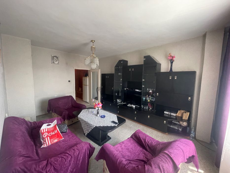 Двустаен апартамент Площад Македония