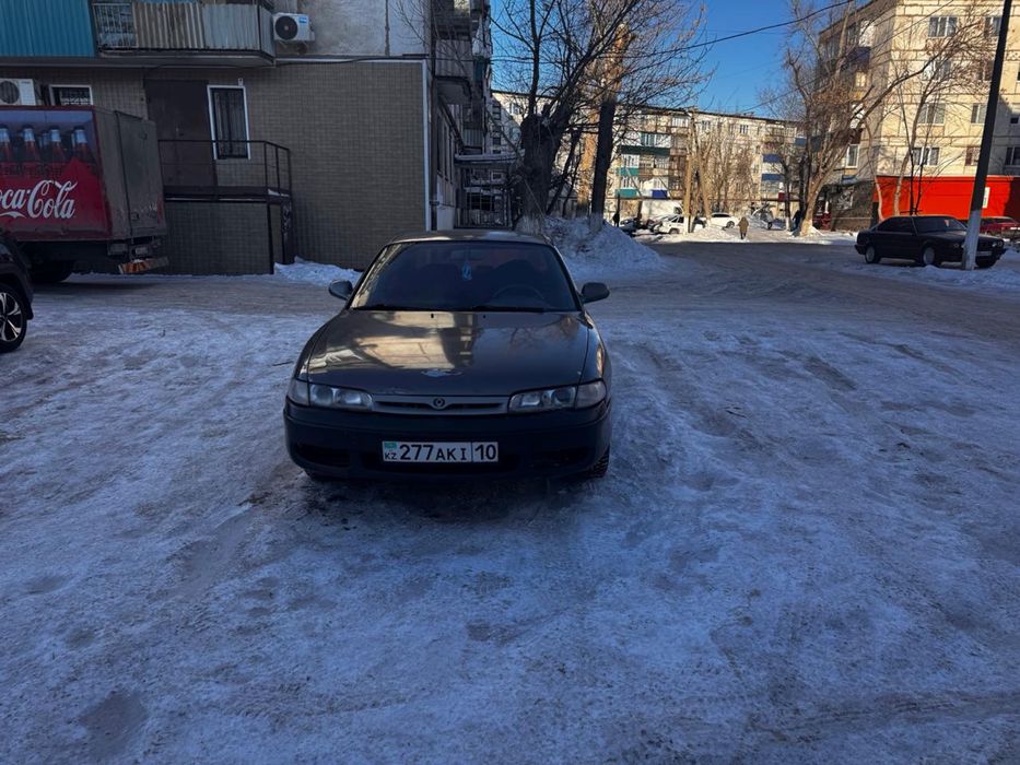 Продам машину  мазда 626