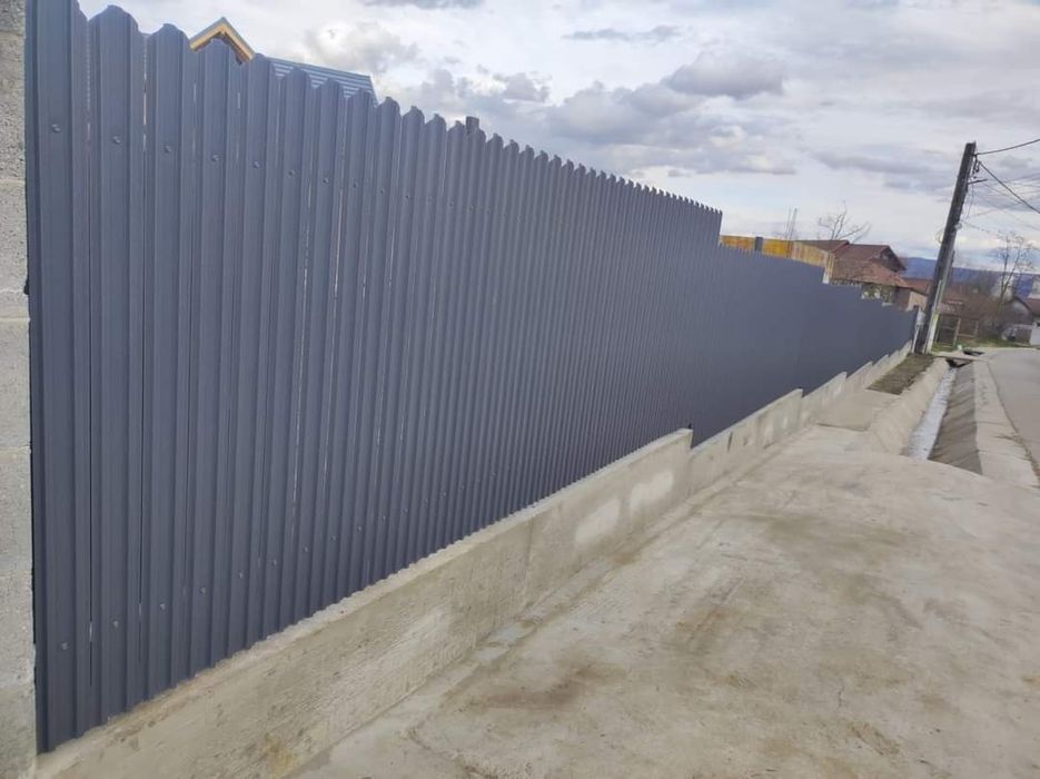 Garduri si porti din sipca metalica, panou stil jaluzele, tabla, plasa