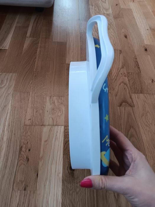 Детска мека седалка с дръжки за тоалетна