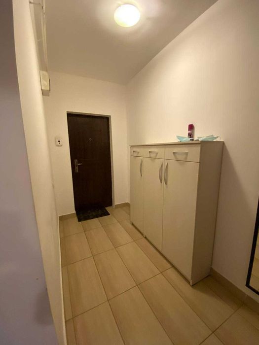Inchiriez Apartament 2 camere-64 MP