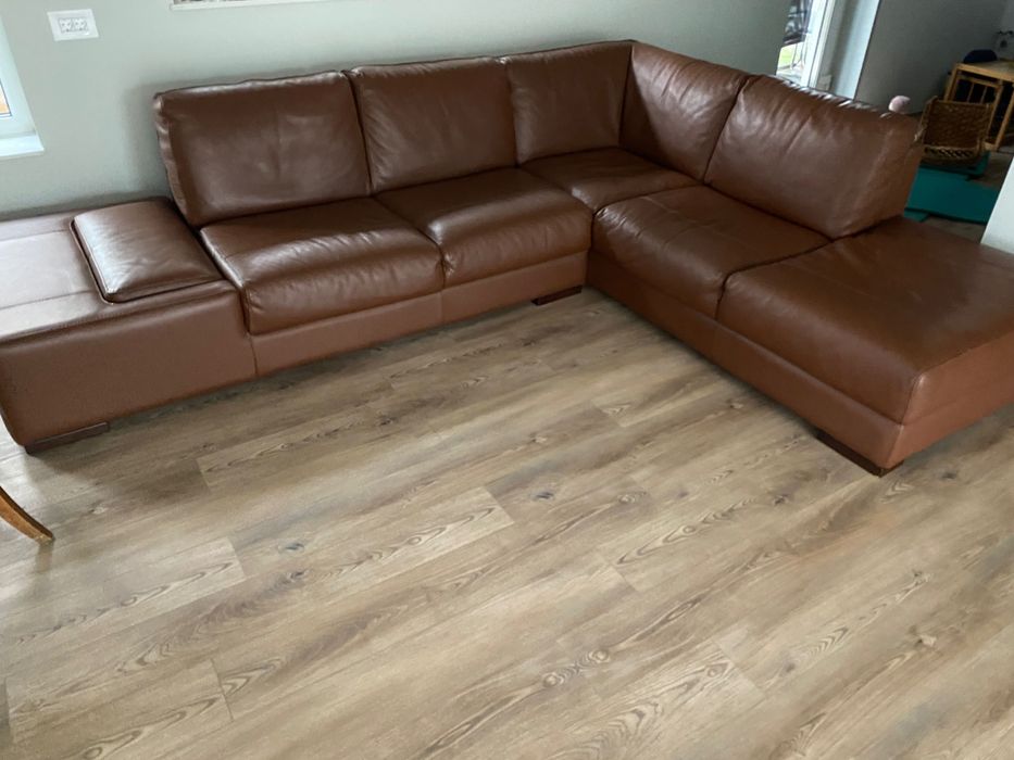 Canapea din piele maro