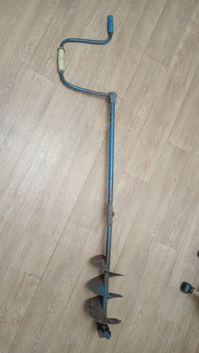 Продам бур рыбацкий