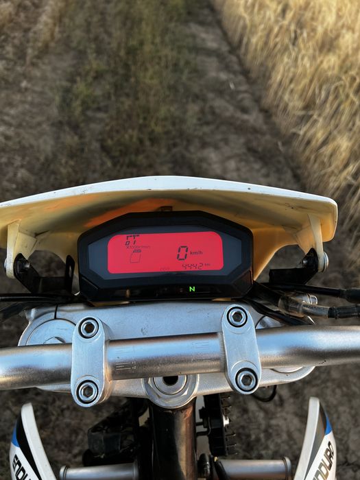 Продам мотоцикл Racer 300