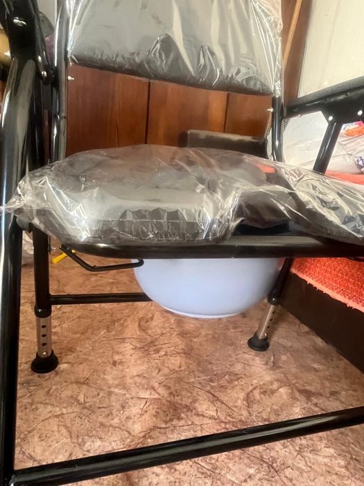 Продам санитарный стул