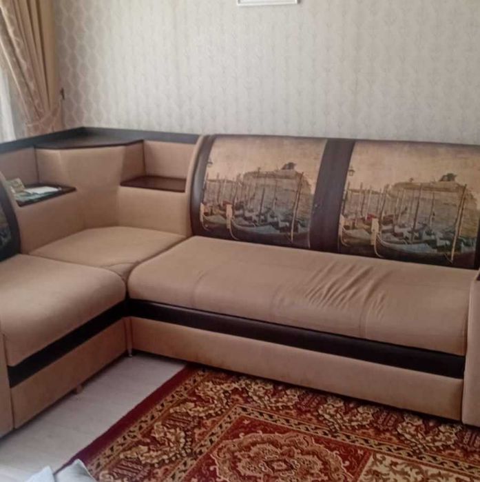 Диван мягкий угловой
