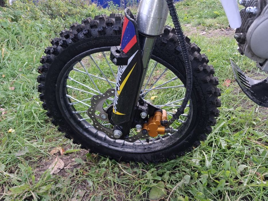 Продам питбайк. Коробка полуавтомат.