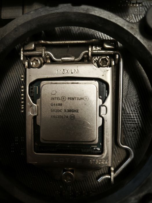 Материнская плата Asus Rog B250F GAMING