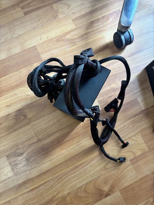 Sursa corsail TX650 ( 650W)