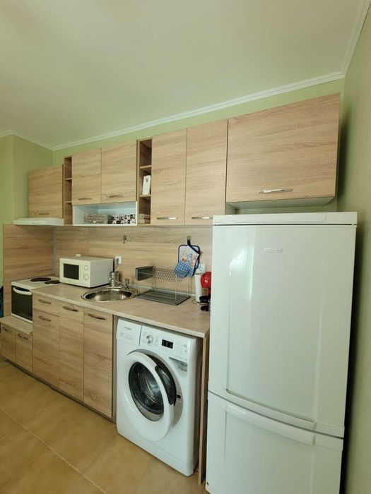 Дава се под наем Тристаен апартамент в Русе, Център - 80 кв.м за 357 € - Снимка #5