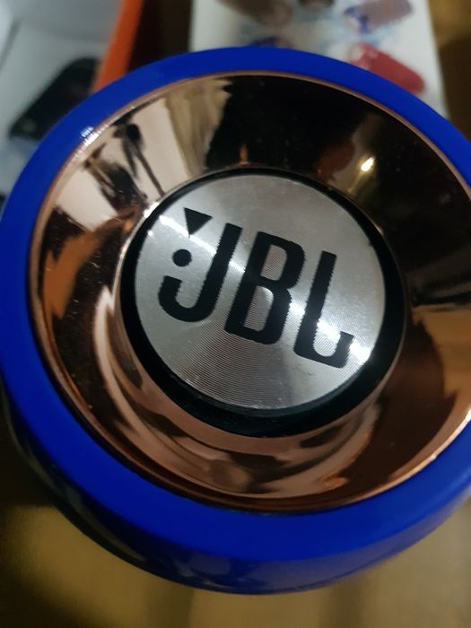 Блютуз колонка JBL