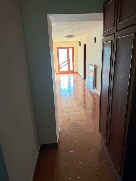 Casa si teren de vanzare