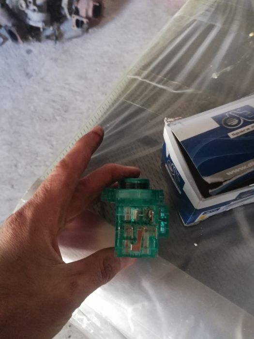 Продам контактный групп