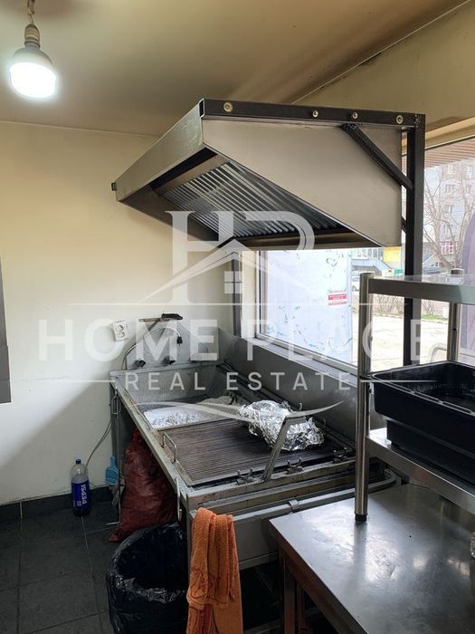 Заведение за бързо хранене, разположено в ж.к. Възраждане I