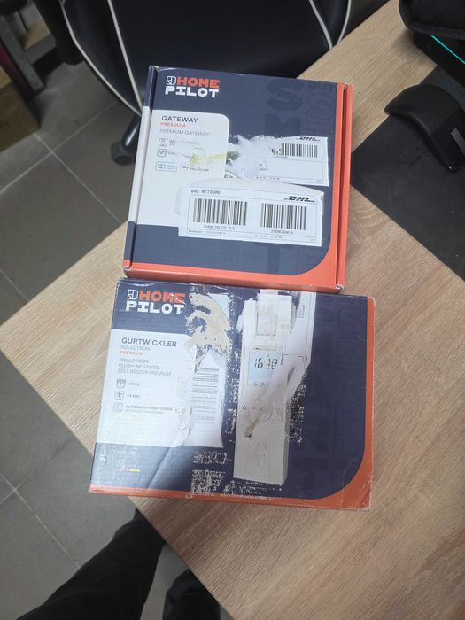 HOMEPILOT Cutie premium pentru casă conectată