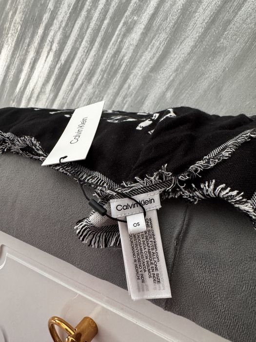 Eșarfă Calvin Klein
