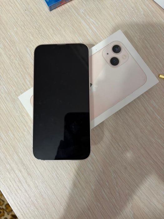 Айфон 13 розовый