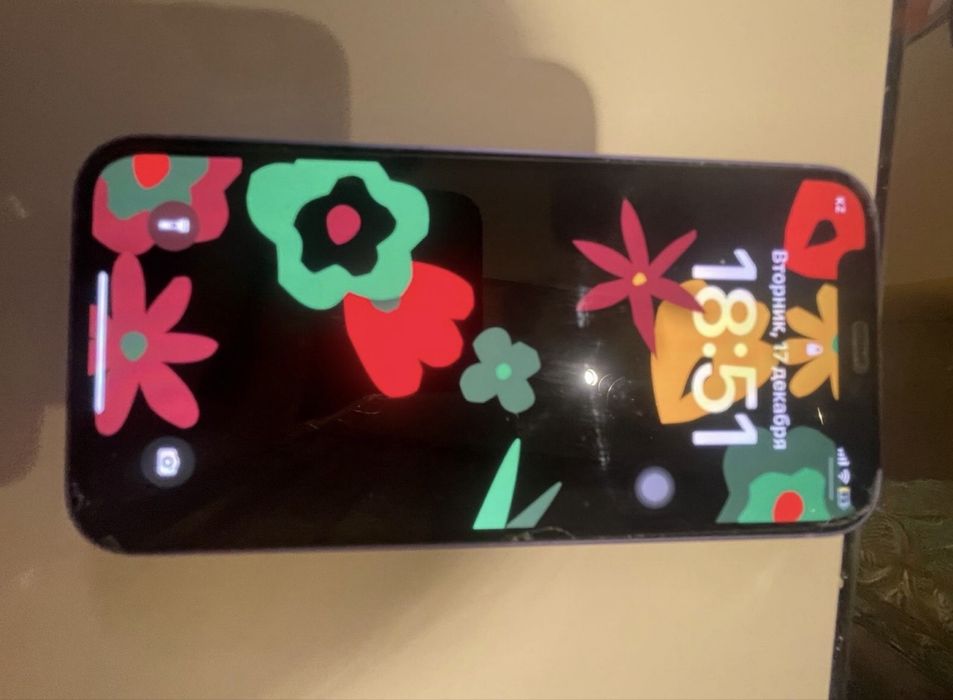 Продам или обменяю iPhone 12