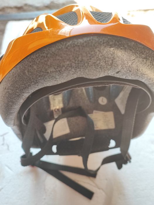 Vând cască protectie bicicliști