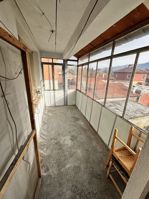 Етаж от къща в град Ботевград