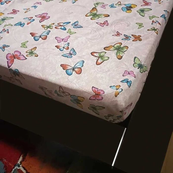 Cearsaf de pat cu elastic + 2 fete de perna