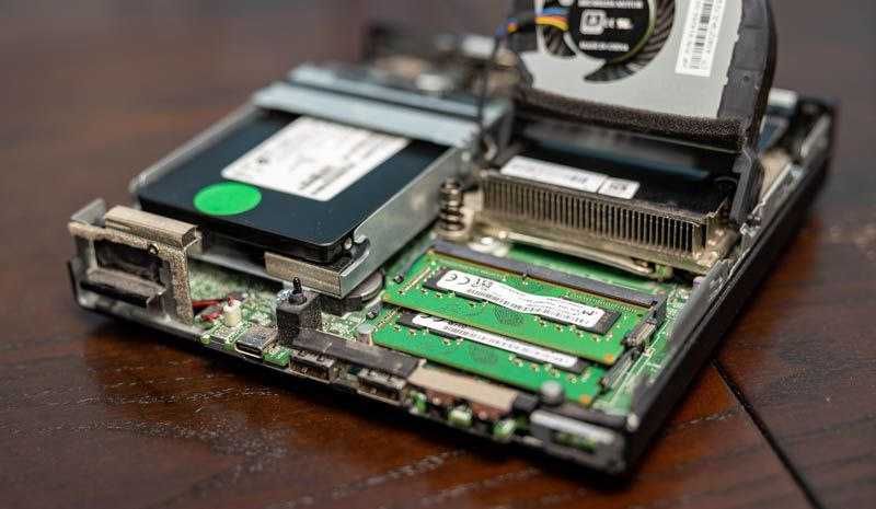 Мини ПК HP EliteDesk 800 G3 Mini / i5-7400 8/256 +1TB/  Windows 11 Pro