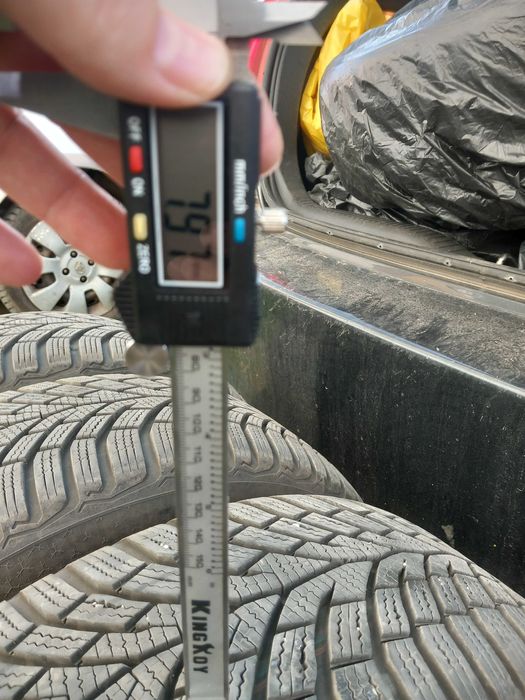 205/55 R16 Continental Wintercontact