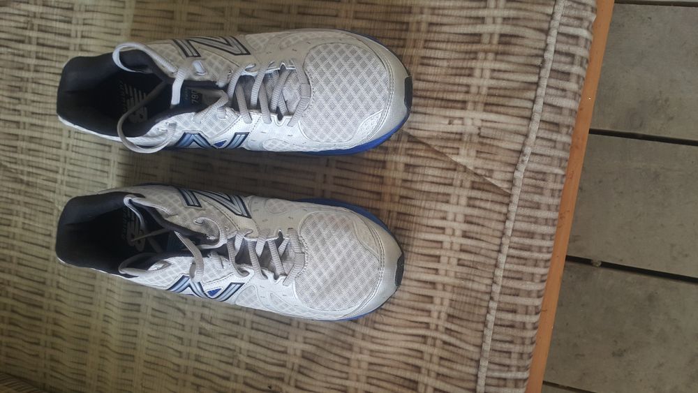 Красовки легкие. жена с кореи привезла