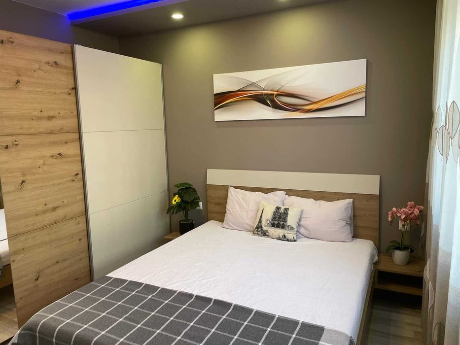 Дава се под наем Тристаен апартамент в Стара Загора, Център - 60 кв.м за 423.3 € - Снимка #7