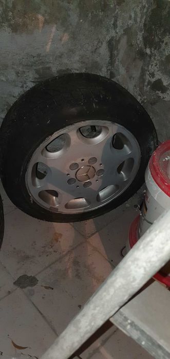 Джанти мерцедес 190 , 124